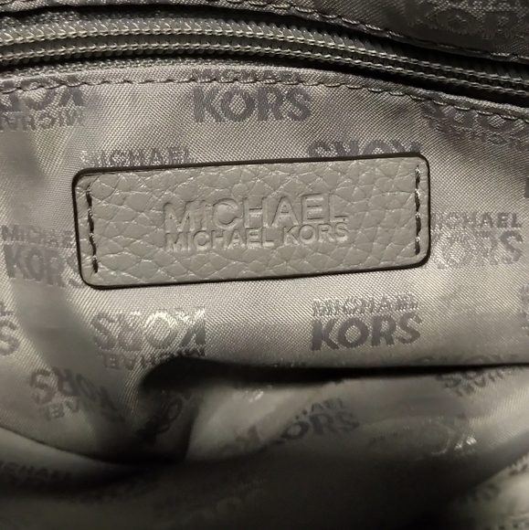 Authentic Michael Kors Purse - Picture 3 of 6